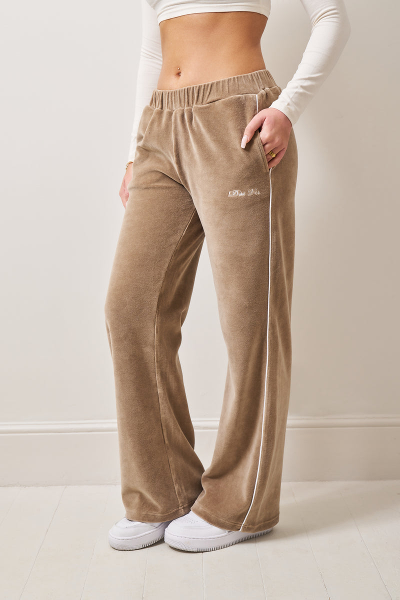 Velour Track Pants Cacao – Dès Vu