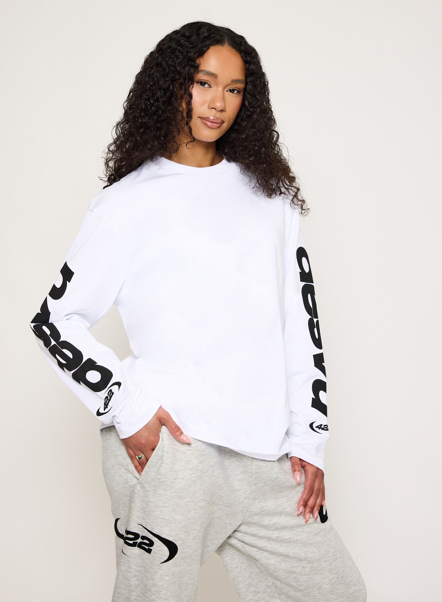 422 Long Sleeve Tee - White – Dès Vu